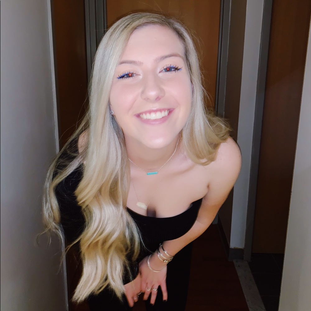 Meet your Posher, Lindsey